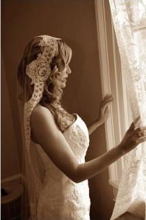 wedding photo - Vintage Wedding Veil Mantilla