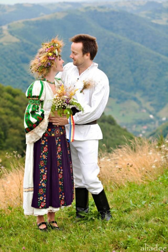 Pagan-Inspired Wedding In The Heart Of Transylvania | Weddingomania ... Alex Apyan Wedding