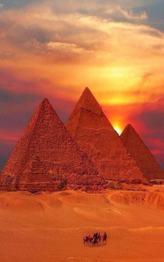 Twitter / GIobePic: Perfect Sunset Over The Pyramids ... #2487930 ...