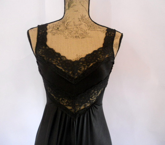 Vintage Black Lace Nightgown Full Sweep Nightie Negligee Women's Medium ...