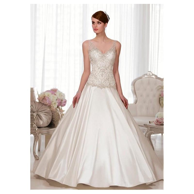 Stunning Tulle & Satin Ball Gown V-Neck Dropped Waistline Wedding Dress ...