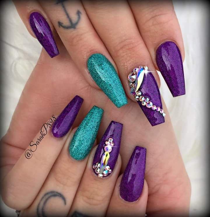 Mirror Nail Glitter Acrylic Nail Design For New Years For Christmas For ...